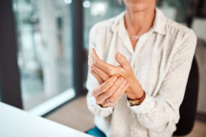 Dealing with hand pain and stiffness
